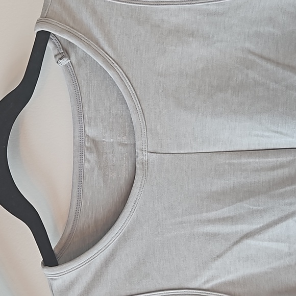 Yogalicious Top, Size M - Picture 3 of 3